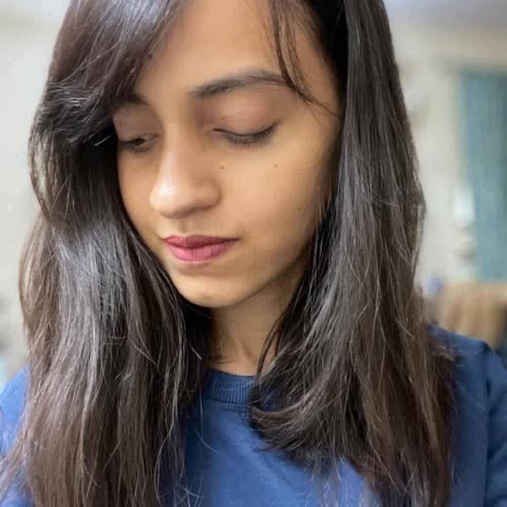 Meet your Posher, Amna